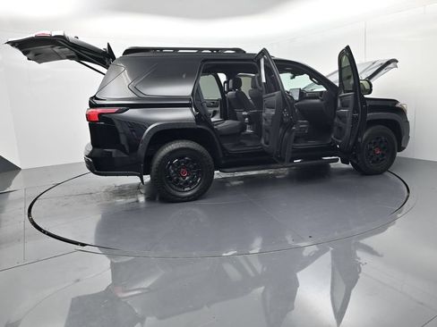 Used 2025 Toyota Sequoia TRD Pro AWD/4WD image 78