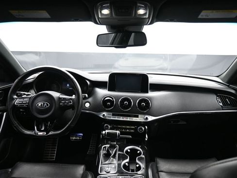 Used 2021 Kia Stinger GT-Line image 37