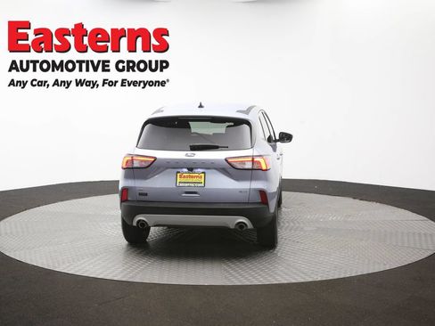 Used 2022 Ford Escape SE w/ Convenience Package FWD image 39