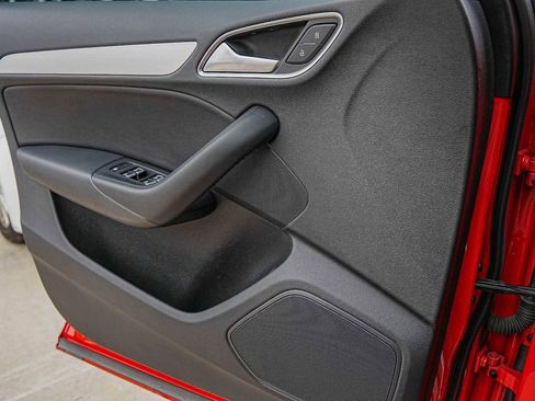 Used 2018 Audi Q3 2.0T Premium image 23