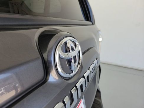 Used 2017 Toyota 4Runner SR5 Premium RWD image 8
