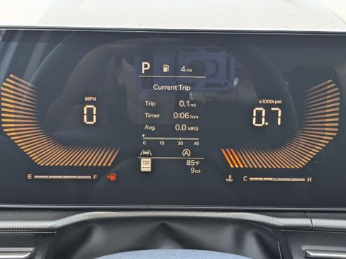 New 2026 Kia Sportage LX FWD image 33