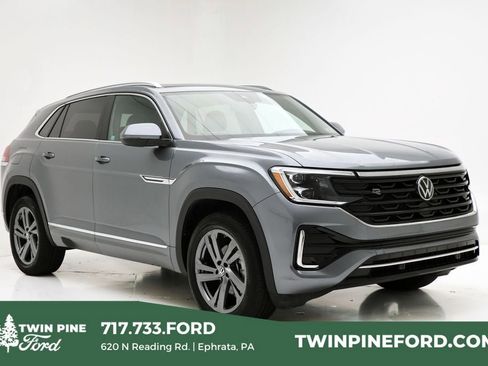 Used 2024 Volkswagen Atlas Cross Sport SEL R-Line image 1
