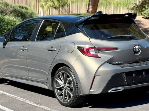 Used 2020 Toyota Corolla XSE image 6