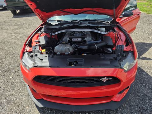 Used 2016 Ford Mustang GT Premium RWD image 31