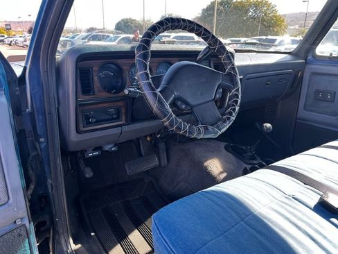 Used 1993 Dodge D/W Truck 250 image 10