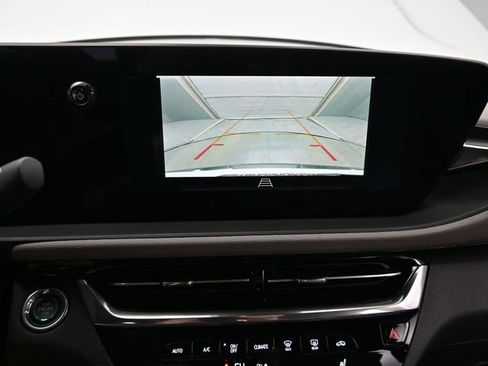 Used 2024 Buick Envista Avenir image 35