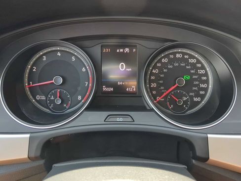 Used 2021 Volkswagen Atlas SE w/ Panoramic Sunroof Package FWD image 18