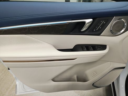 New 2026 Buick Enclave Avenir image 27