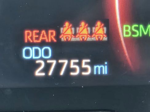 Used 2024 Toyota RAV4 XLE Premium image 32