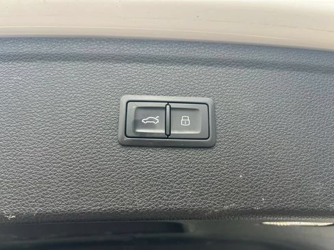 Used 2020 Audi Q5 2.0T Premium Plus AWD/4WD image 16