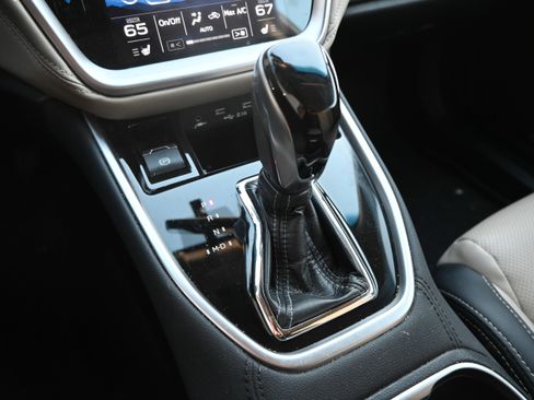 Used 2020 Subaru Outback Limited XT w/ Popular Package #2 image 17