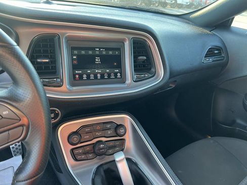 Used 2022 Dodge Challenger R/T image 24