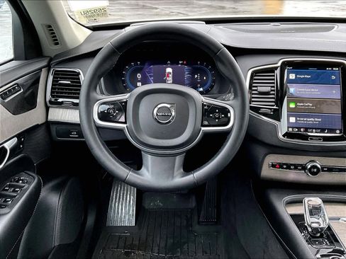 Used 2023 Volvo XC90 B6 Ultimate w/ Protection Package Premier AWD/4WD image 7