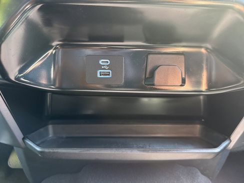 Used 2023 Ford F150 XLT image 35