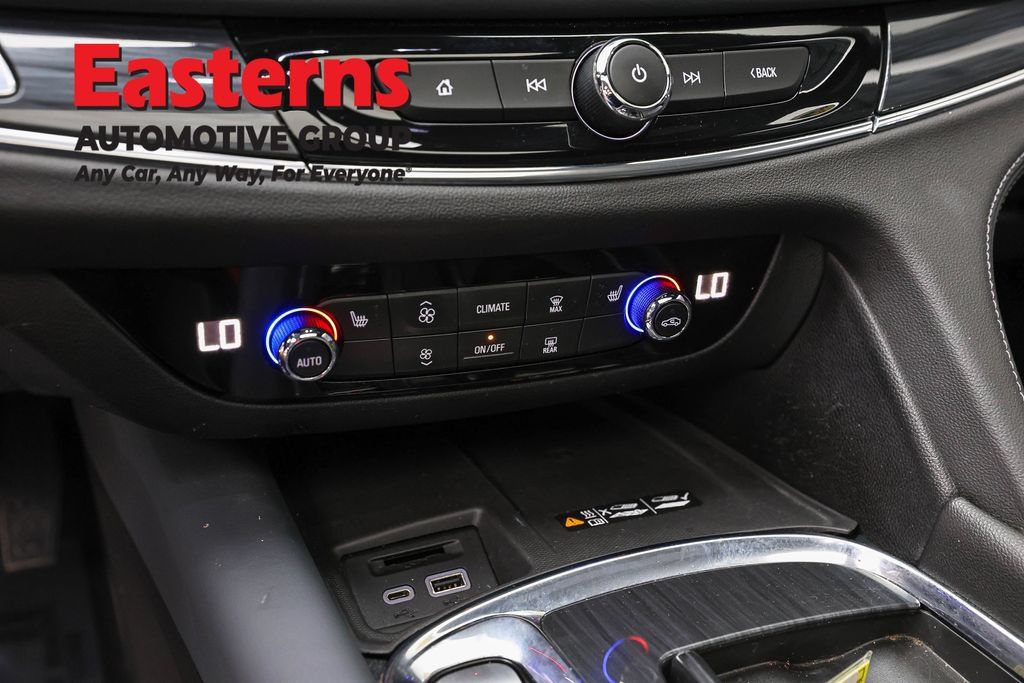 Used 2023 Buick Enclave Essence w/ Experience Buick Package FWD image 21