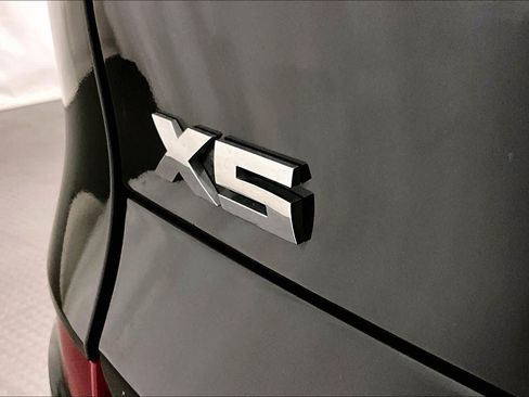 Used 2024 BMW X5 M60i AWD/4WD image 9
