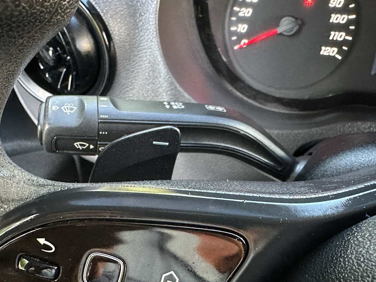 Used 2019 Mercedes-Benz Sprinter 144 image 26