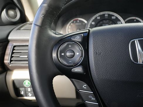 Used 2016 Honda Accord EX-L image 43