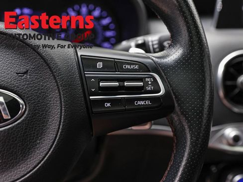 Used 2020 Kia Stinger GT-Line w/ Sun & Sound Package RWD image 16