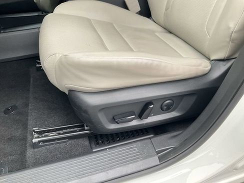 Certified 2023 Nissan Rogue SV w/ SV Premium Package image 30