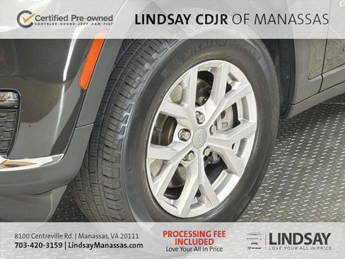 Certified 2022 Jeep Grand Cherokee L Limited AWD/4WD image 11