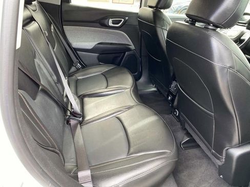 Used 2022 Jeep Compass Latitude image 21