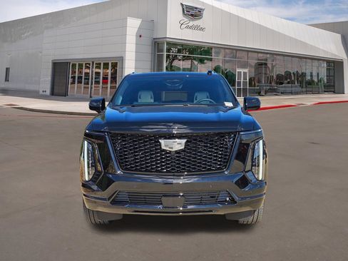 Used 2026 Cadillac Escalade ESV Platinum Sport w/ LPO, ONYX Package AWD/4WD image 2