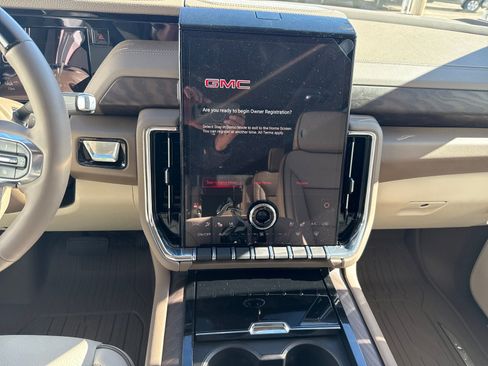 New 2026 GMC Yukon XL Denali image 24