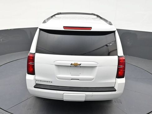 Used 2018 Chevrolet Suburban LT RWD image 15