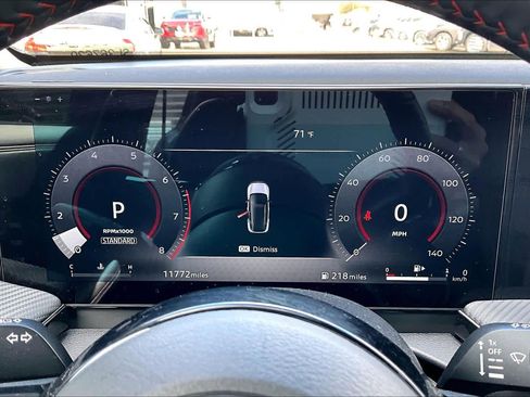 Certified 2025 Nissan Kicks SR image 25