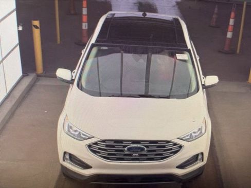 Used 2024 Ford Edge Titanium w/ Equipment Group 301A image 17