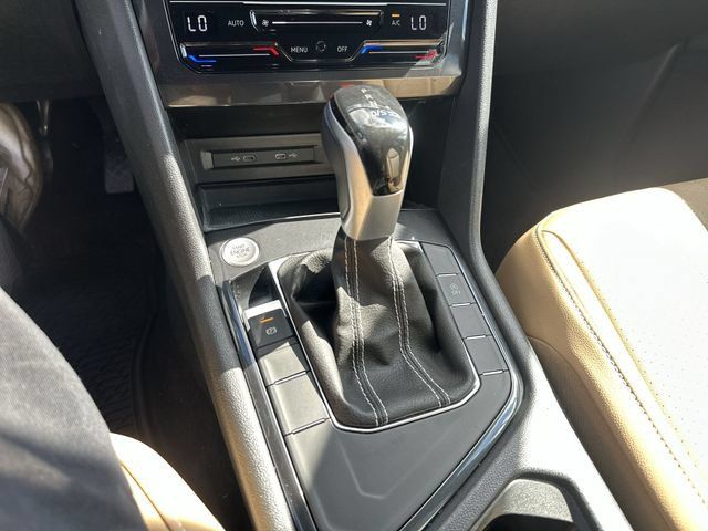 Used 2023 Volkswagen Tiguan SE FWD image 24