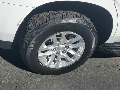Certified 2023 Chevrolet Tahoe LS AWD/4WD image 5