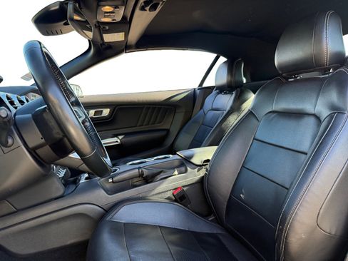 Used 2023 Ford Mustang Premium image 9