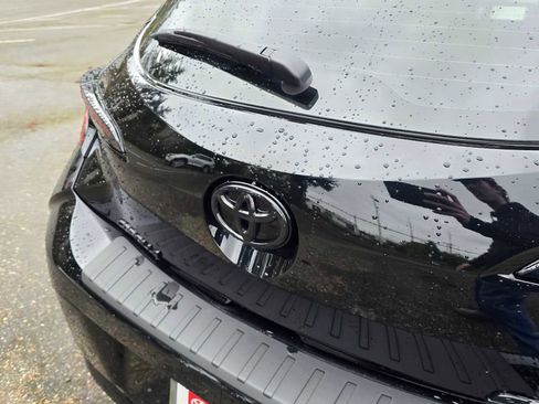 Used 2025 Toyota Corolla SE image 16