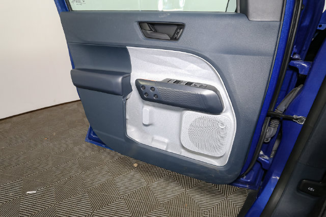 Used 2023 Ford Maverick XLT FWD image 31