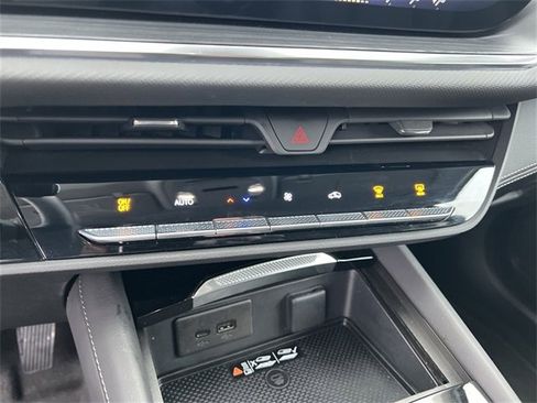 Certified 2025 Buick Envision Preferred image 16