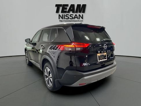 Certified 2023 Nissan Rogue SV w/ SV Premium B Package AWD/4WD image 4