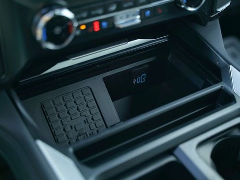 New 2026 Ford F250 Platinum image 19