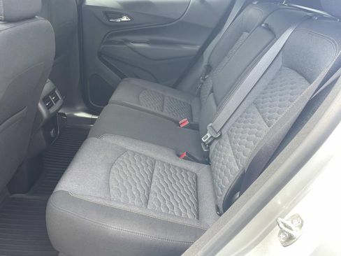 Used 2018 Chevrolet Equinox LT FWD image 13