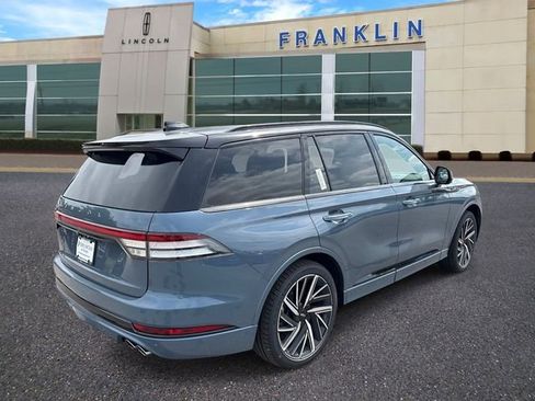 New 2025 Lincoln Aviator Black Label w/ Black Label Special Edition AWD/4WD image 7