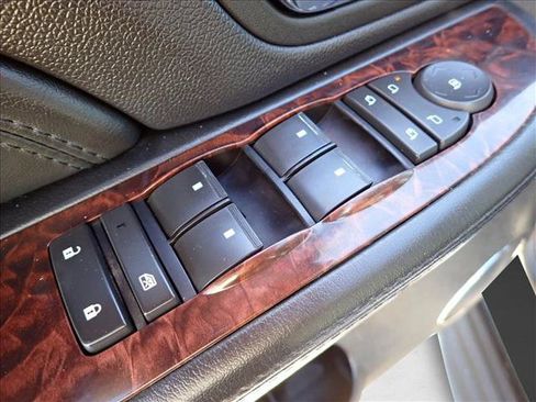 Used 2007 GMC Yukon Denali image 17