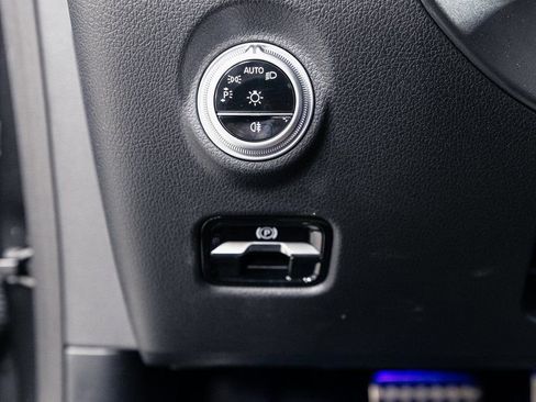 Used 2024 Mercedes-Benz CLE 450 4MATIC Cabriolet w/ Driver Assistance Package image 11