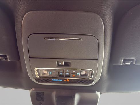Used 2022 Ford F150 Platinum w/ Equipment Group 701A High AWD/4WD image 26