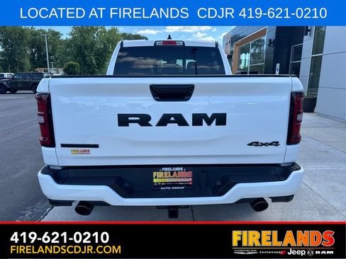 New 2026 RAM 1500 4x4 Crew Cab image 6