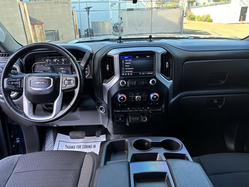 Used 2022 GMC Sierra 2500 SLE w/ SLE Convenience Package image 28