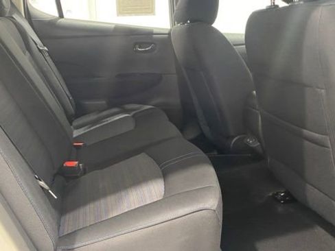 Used 2022 Nissan Leaf SV Plus image 23