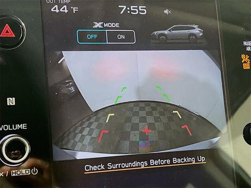 Used 2025 Subaru Outback Premium image 13