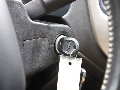 Used 2019 GMC Canyon Denali image 22